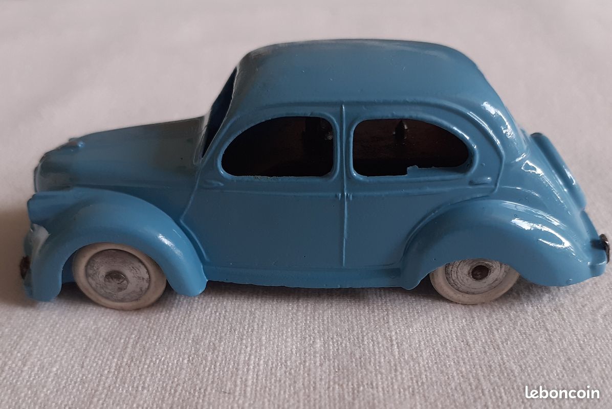 CIJ Panhard Dyna à friction 1/18 - Collection
