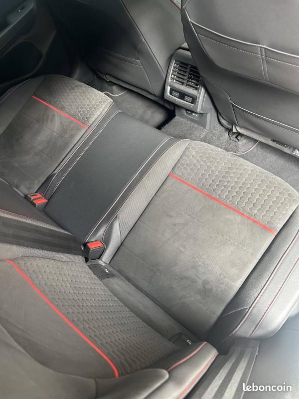 Volkswagen Golf VIII 2.0TSI 300ch GTI Clubsport DSG7 (image 15)