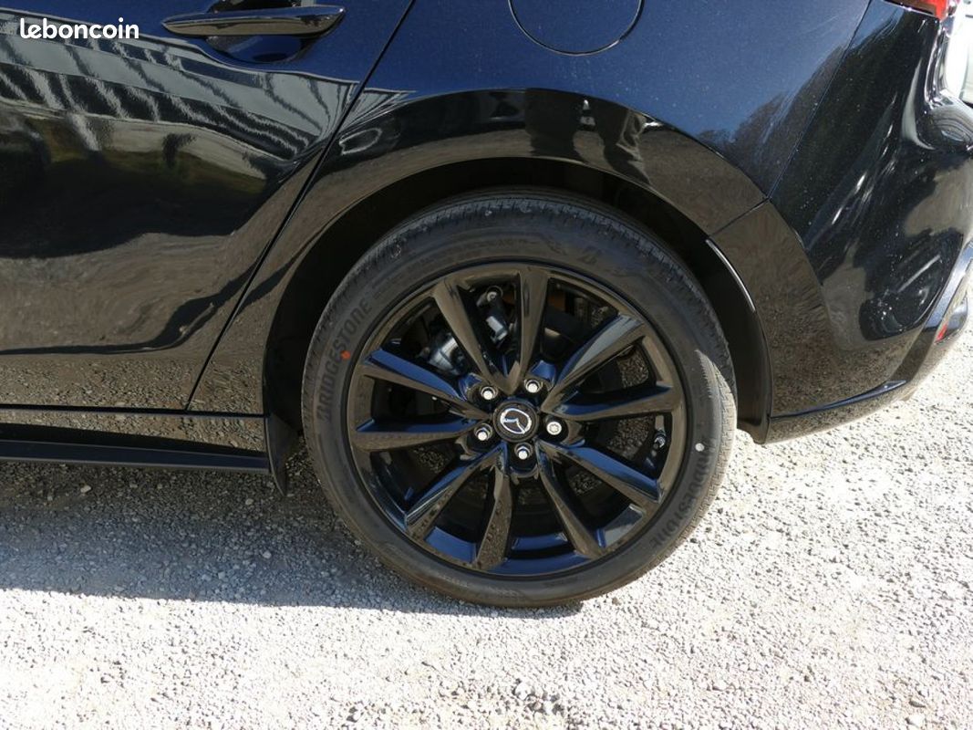 MAZDA MAZDA3 5 PORTES 2022 2.0 e-SKYACTIVE M-HYBRID 186 Ch EXCLUSIVE BVA (image 4)