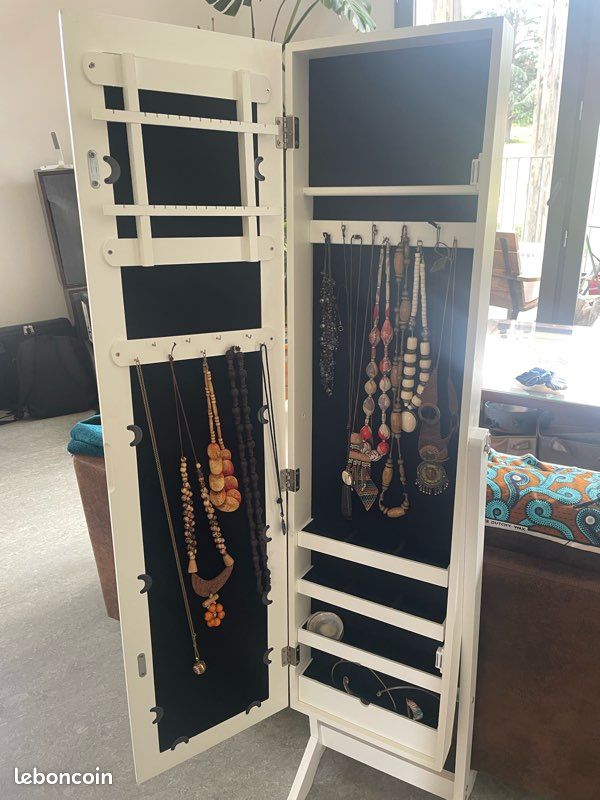 Miroir porte-bijoux (image 2)
