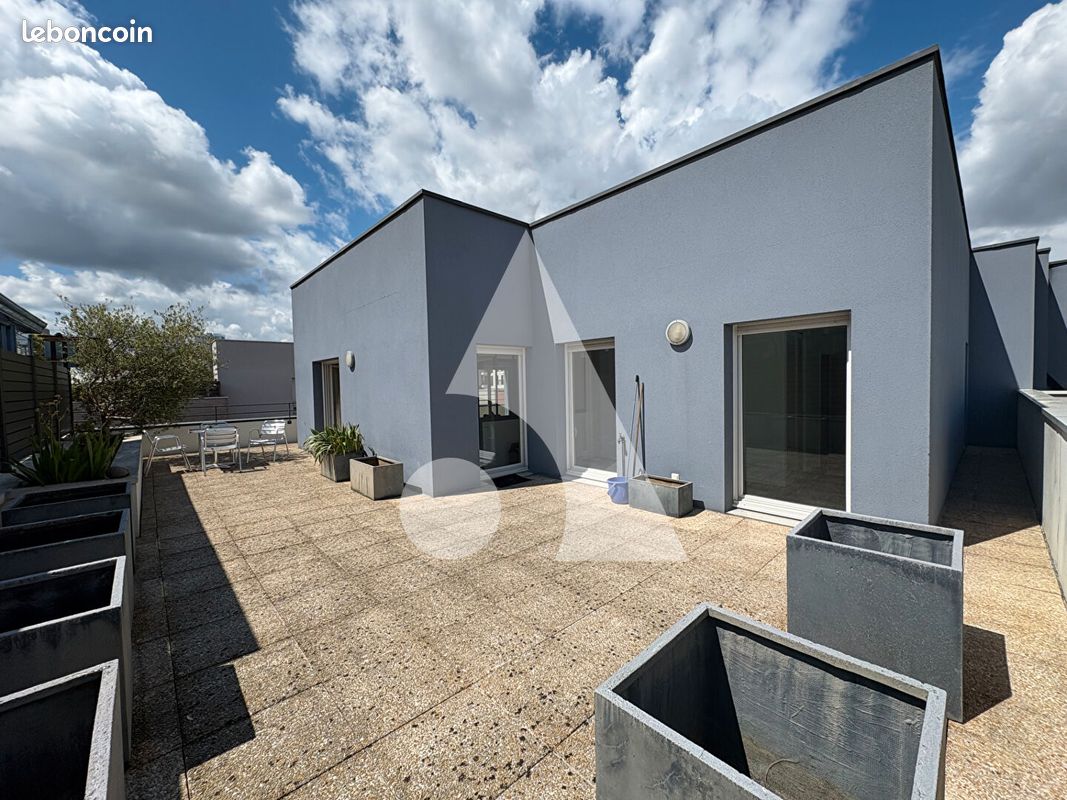 Appartement 5 pièces 120 m² · à Saint-Ouen-sur-Seine · 120 m² · 869 000 €