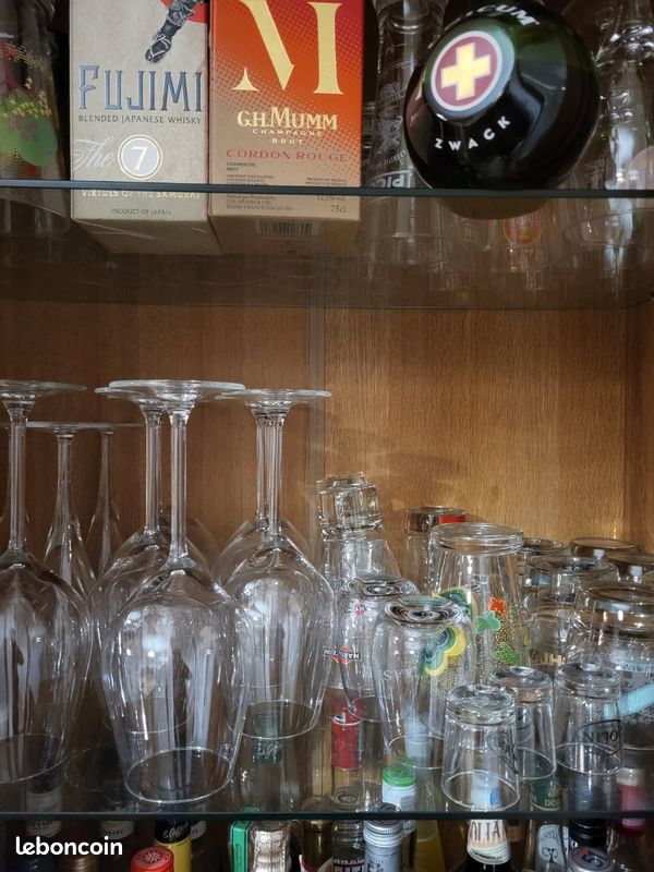 Vitrine/Bar (image 4)