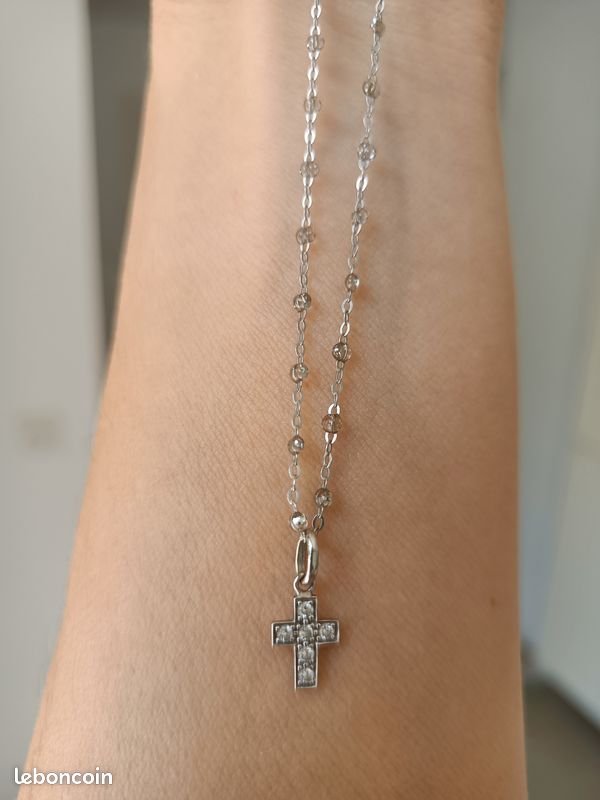 Gigi Clozeau Collier Croix Or Achat Collier Gigi Clozeau Croix