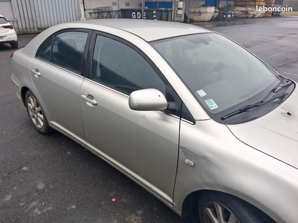 Toyota Avensis Verso 2005