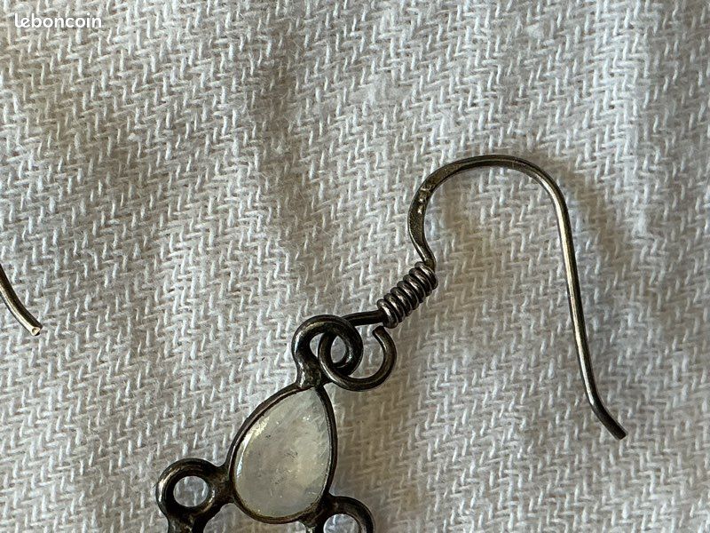 Élégantes boucles d’oreilles lustres en argent 925 et pierres de lune (image 7)