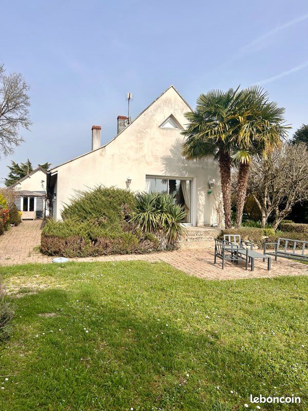 Maison 4 pièces 171 m² · à Chitenay · 171 m² · 280 000 €