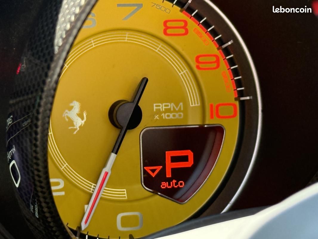 Ferrari 488 Spider V8 3.9 T 670ch (image 13)