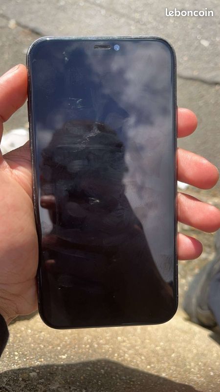 IPhone 11 (image 1)
