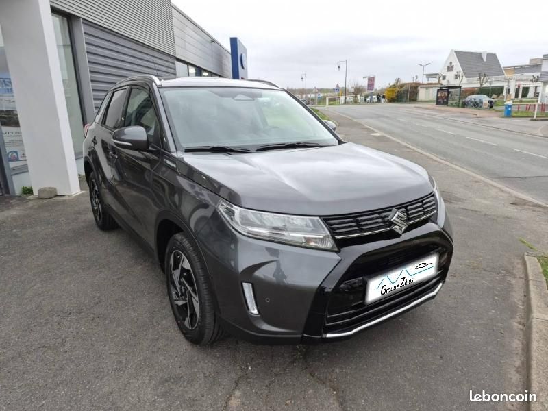 Suzuki Vitara 1.4 Boosterjet Hybrid 110ch Style Auto MY25 (image 2)