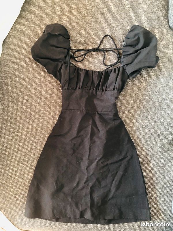 Robe courte noire Zara dos nu neuve Vêtements