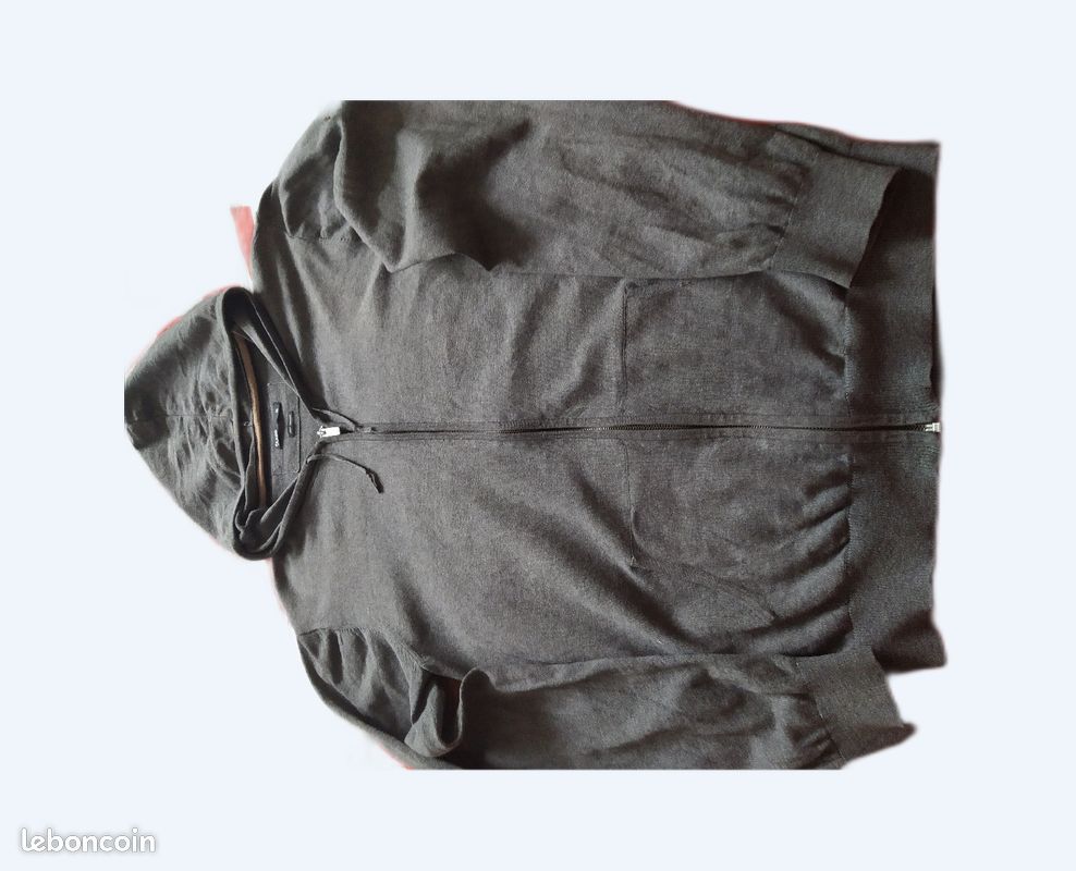 Gilet a capuche de chez Jules Vêtements