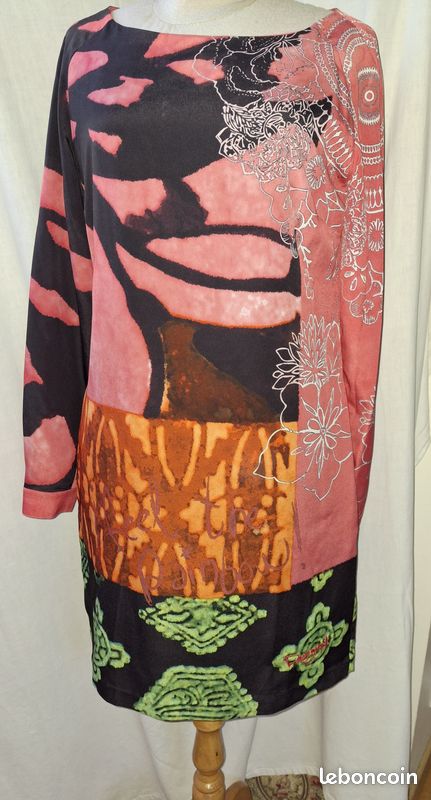 Robe droite Desigual taille 40 (image 1)