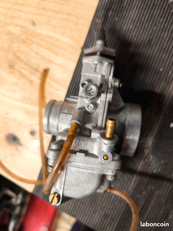 Carburateur mikuni TM24 (image 1)
