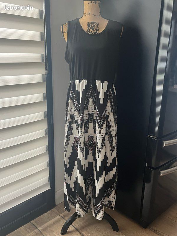 Robe longue formes géométriques Vêtements