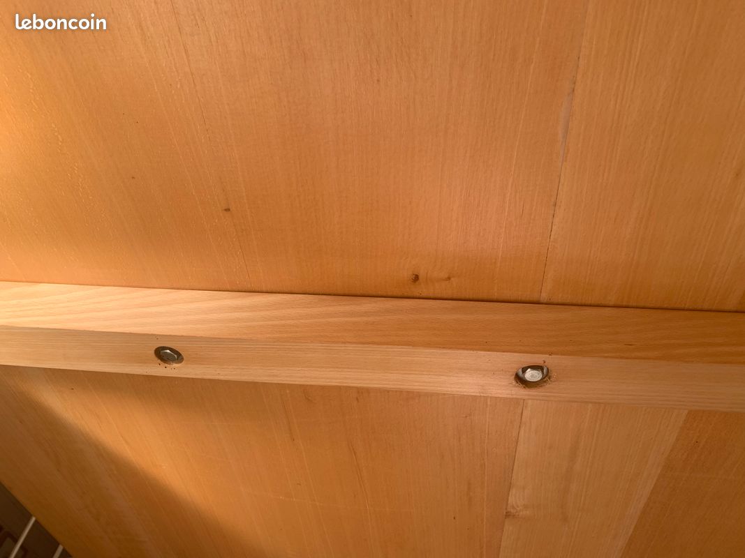 Table et bancs en bois massif (image 6)
