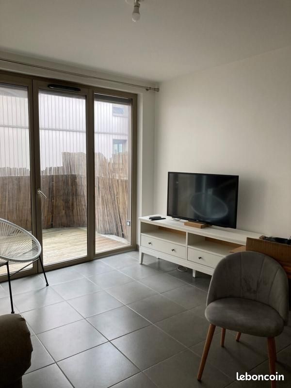 Appartement 2 pièces 47 m² · à Bordeaux · 47 m² · 815 €