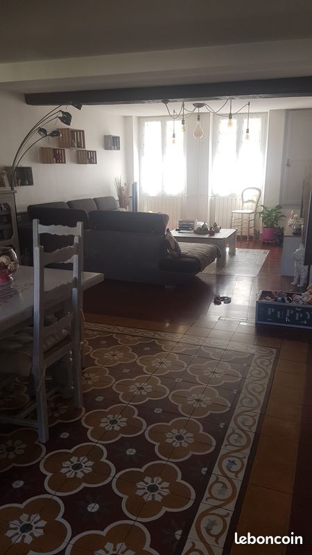 Maison 5 pièces 1255 m² · à Varzy · 1 255 m² · 565 €