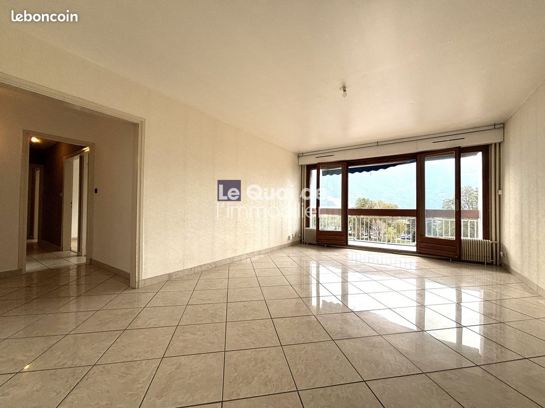 Appartement 4 pièces 101 m² · à Saint-Égrève · 101 m² · 229 000 €
