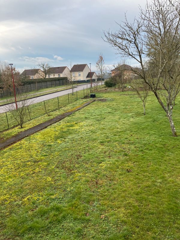 Terrain à bâtir · à Neuves-Maisons · 65 000 €