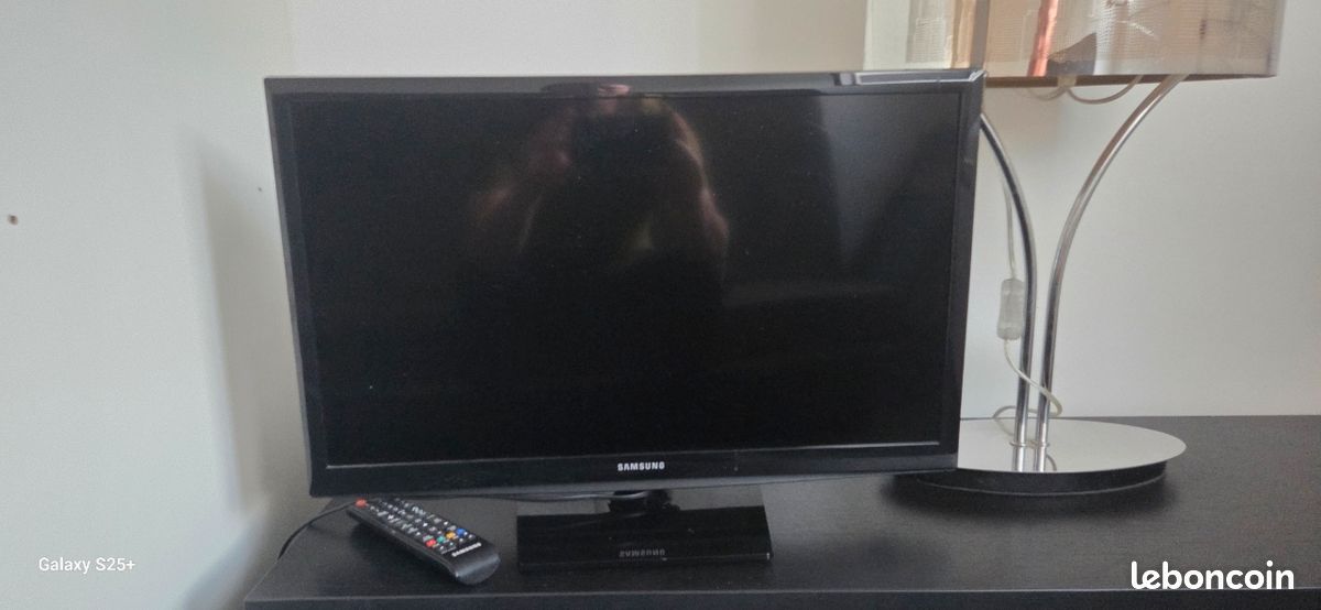 Tv Samsung 65 cm (image 1)
