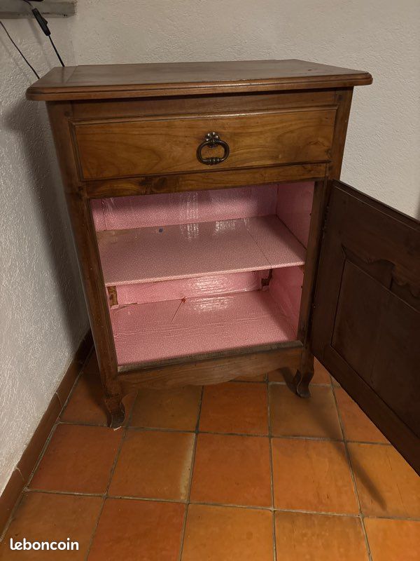 Meuble en bois (image 2)