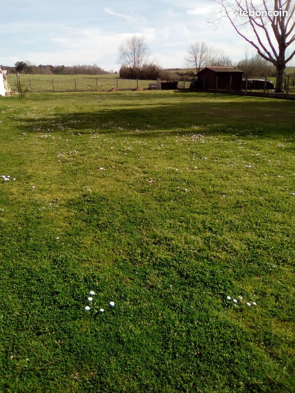 Terrain à bâtir 637m² - Centre-bourg Cartelègue (DP validée)-puit busé- clôture 3 cote · 32 000 €