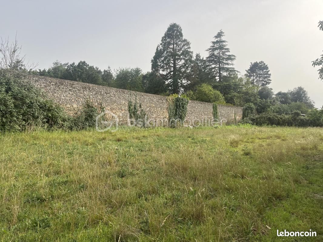 Terrain 7 084 m² Nueil Les Aubiers · à Nueil-les-Aubiers · 40 000 €