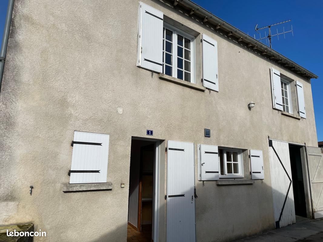 Maison 4 pièces 90 m² - Saint-Savinien 17350 (image principale 11)