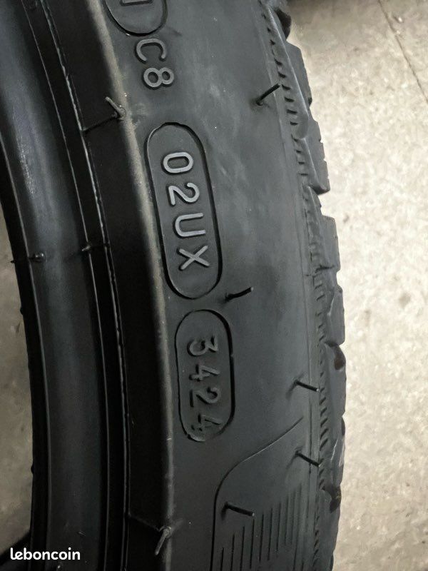 Pneus Michelin hiver 315/30 R 21 et 275/35R21 (image 2)