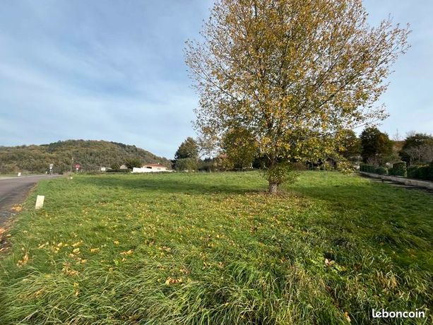 Terrain 1 517 m² Saint Cere