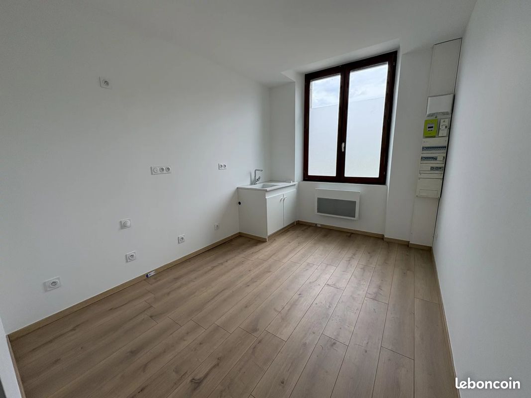 Appartement 2 pièces 43 m² · à Villars · 43 m² · 76 000 €