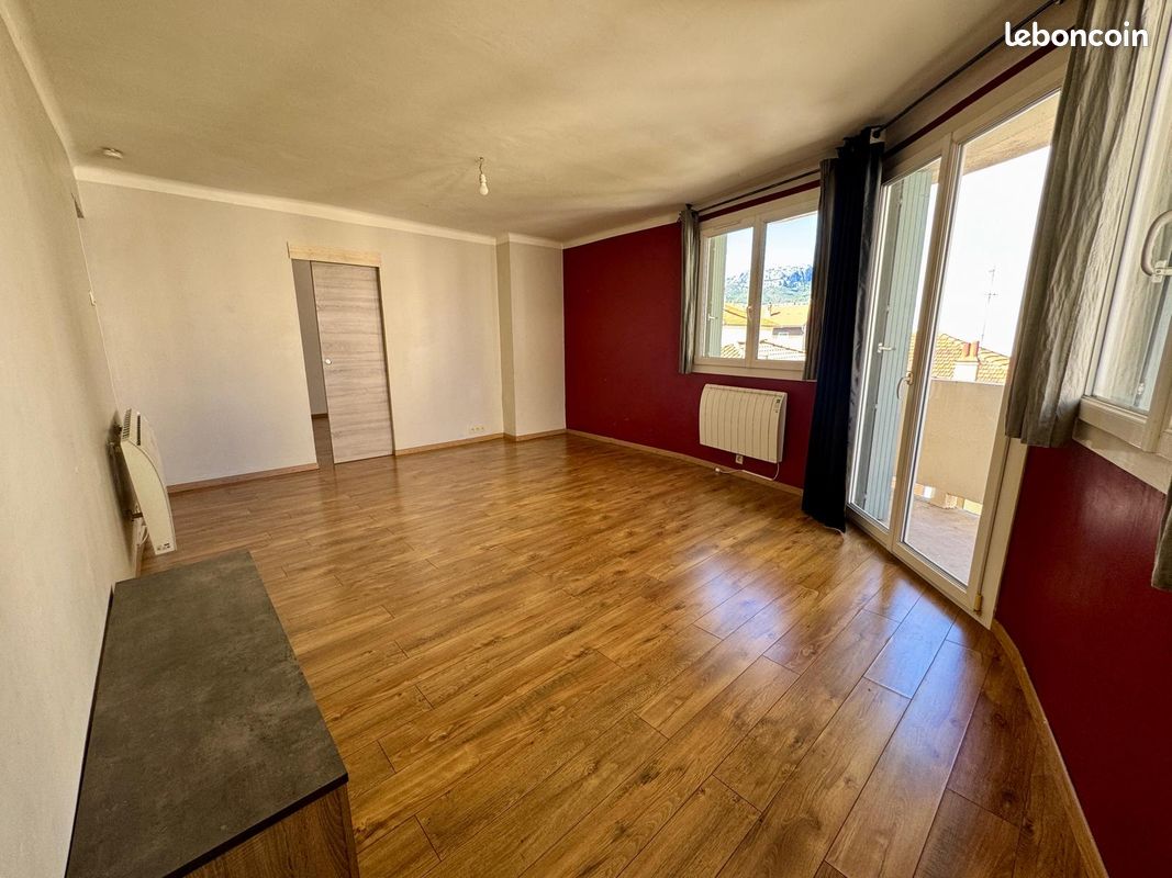Appartement T2 lumineux avec balcons à Toulon - Quartier Pont du Las