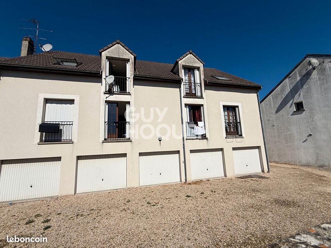 Local commercial 8 pièces 230 m² · à Claye-Souilly · 230 m² · 676 000 €