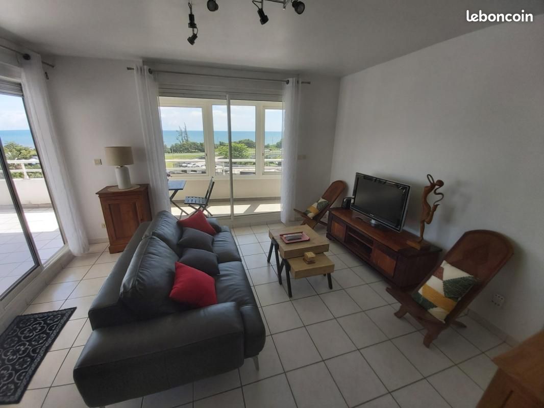 Appartement 3 pièces 51 m² · à Saint-Denis · 51 m² · 1 075 €/mois