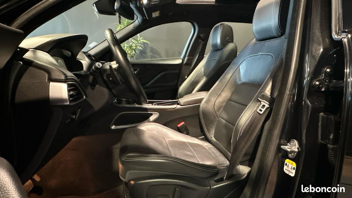 Jaguar F-Pace V6 3.0 300 BVA8 R Sport (image 8)