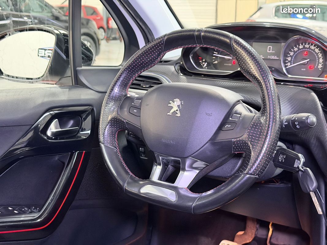Peugeot 208 1.6 hdi 100 ch gt-line / radar de recul / carplay / clim auto / sieges bacquet / gps / garantie (image 5)