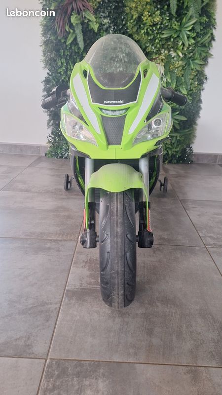 Moto Kawasaki Ninja électrique (image 4)