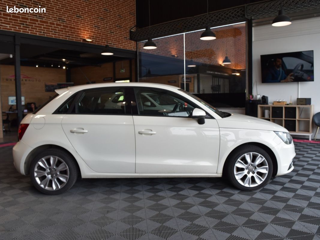 AUDI A1 SPORTBACK 1.6 TDI 90 Ambition (image 4)