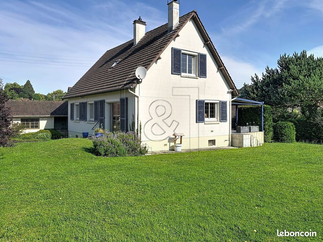 Maison 5 pièces 110 m² · à Saint-Léger-du-Bourg-Denis · 110 m² · 320 000 €