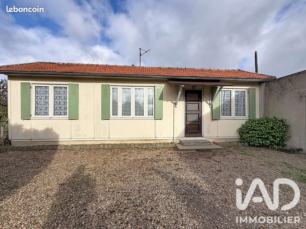 Maison 2 pièces 47 m² · à Mosnes · 47 m² · 55 500 €
