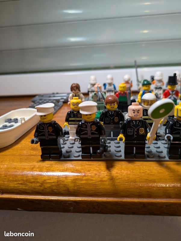 Lego Stars Wars / Pirates / Police (image 12)