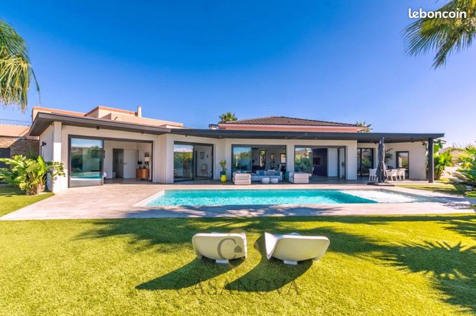 Maison 6 pièces 206 m²