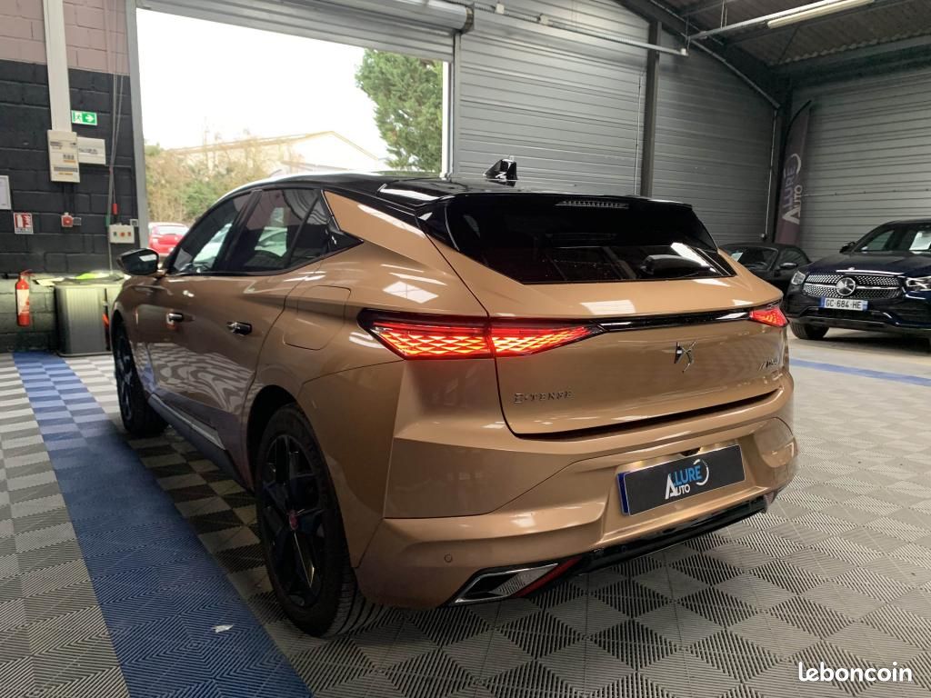 DS DS4 E-Tense - 225 Performance Line + / Caméra de recul/ CarPlay (image 5)