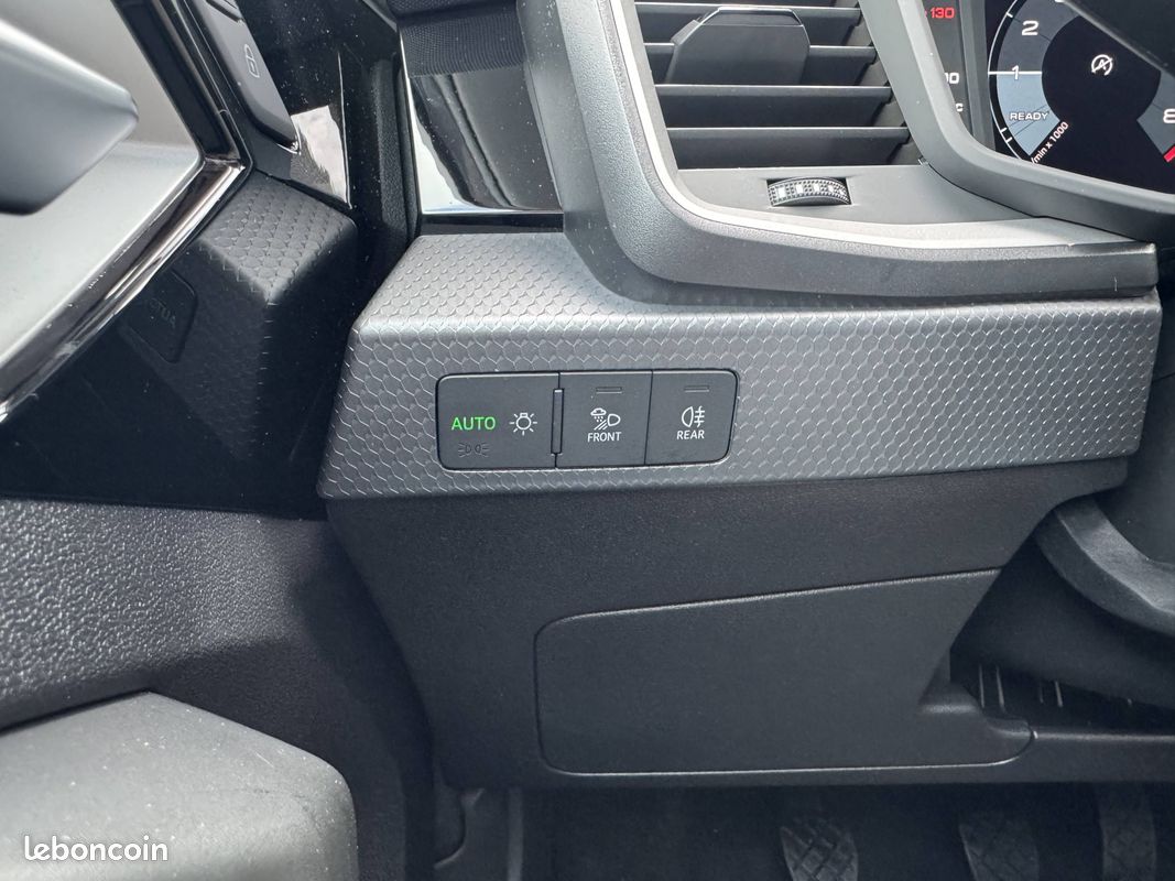 AUDI A1 Sportback 25 TFSI 95 ch BVM5 Design (image 14)