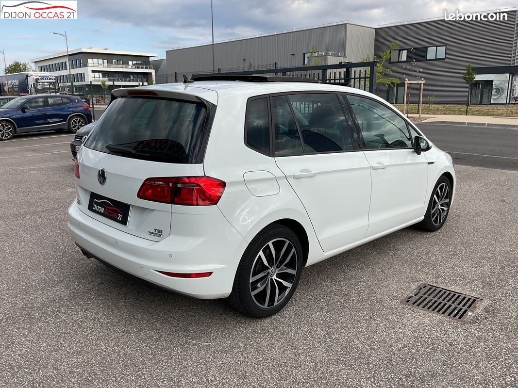 VOLKSWAGEN GOLF SPORTSVAN 1.4 TSI 125 BlueMotion Technology Série Spéciale Lounge DSG7 (image 5)