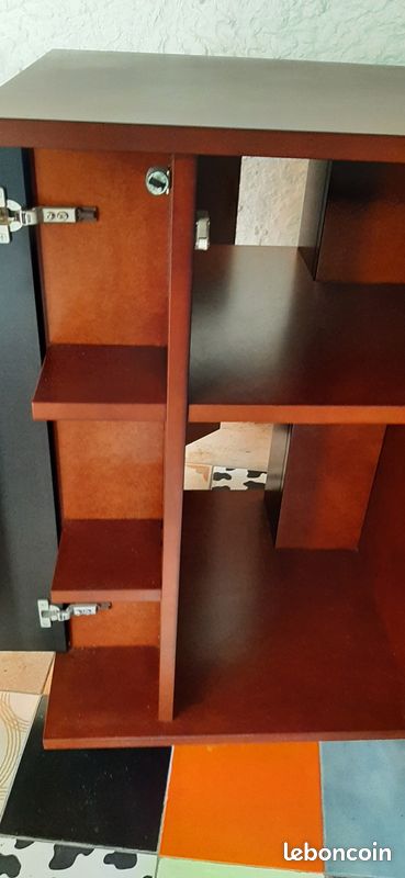 Bar design sur roulettes (image 5)