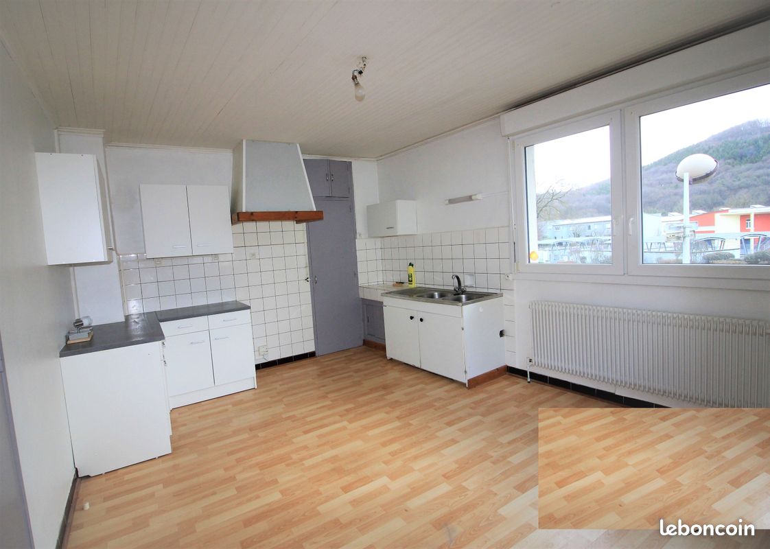 Appartement 3 pièces 76 m² · à Pont-de-Roide-Vermondans · 76 m² · 550 €/mois
