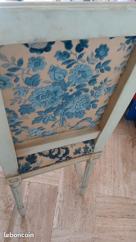 Lot 2 Chaises style Louis XVI (image 3)