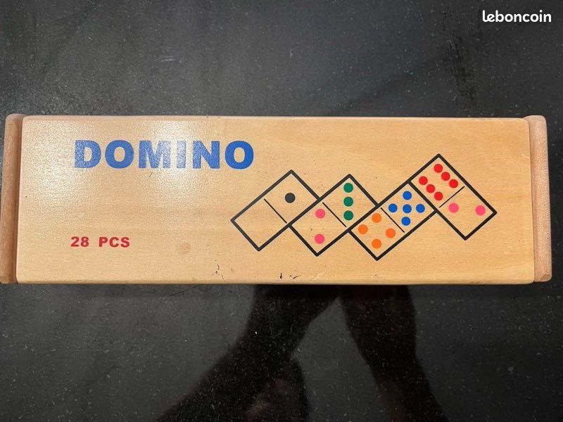 Dominos en bois (image 1)