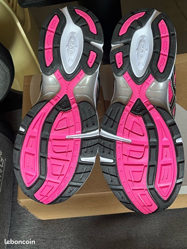 Baskets asics 40 (image 6)